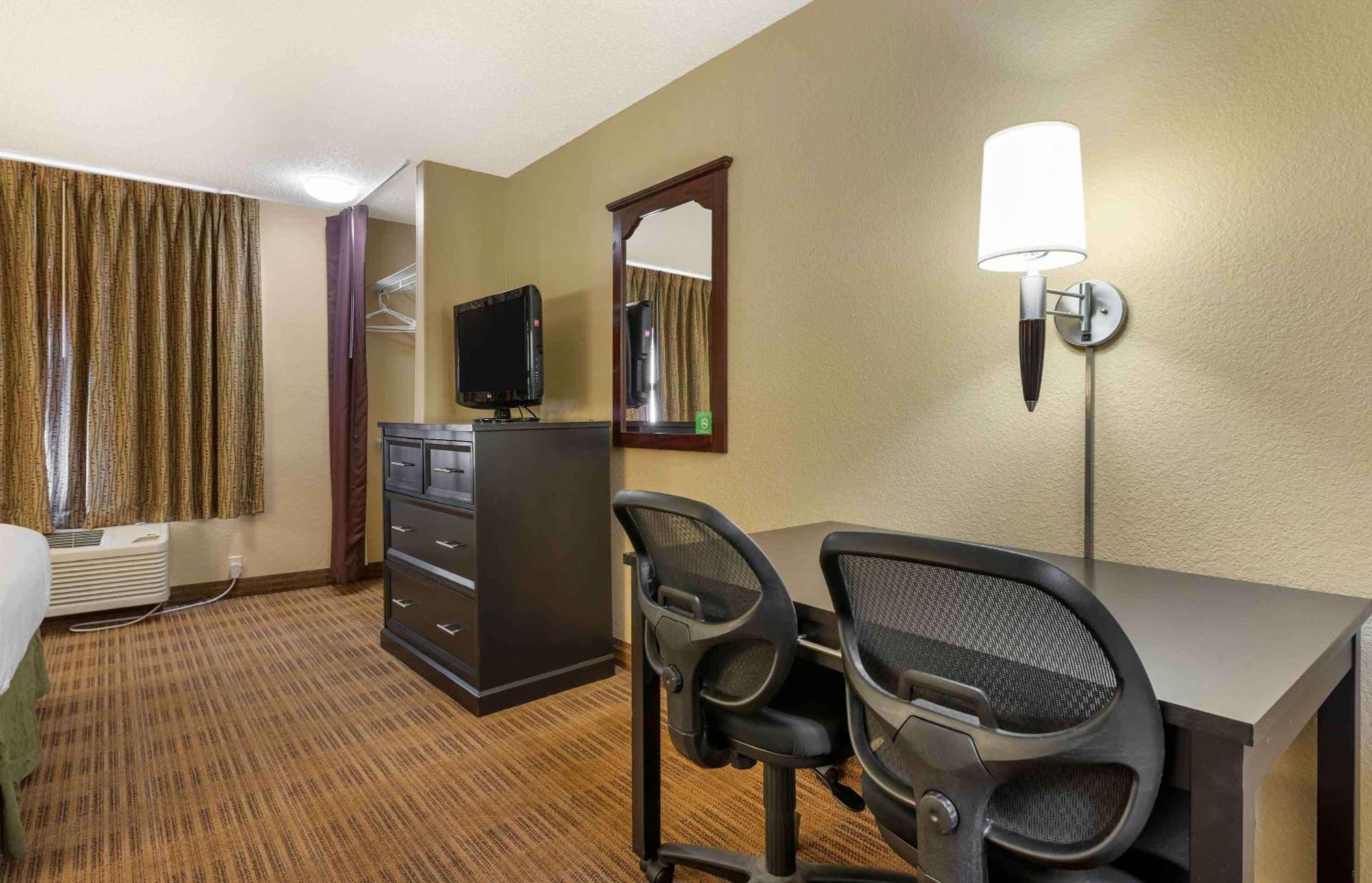 Extended Stay America Suites - Champaign - Urbana Exterior photo